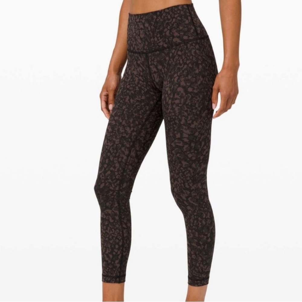 Lululemon leggings in brown leopard print